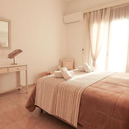 Comfortable Apartment With Garden - Casa Con Vista Havania Екстериор снимка