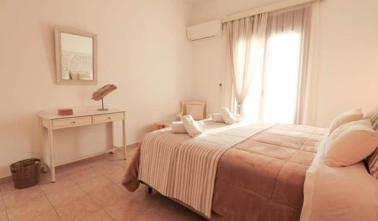 Comfortable Apartment With Garden - Casa Con Vista Havania Екстериор снимка