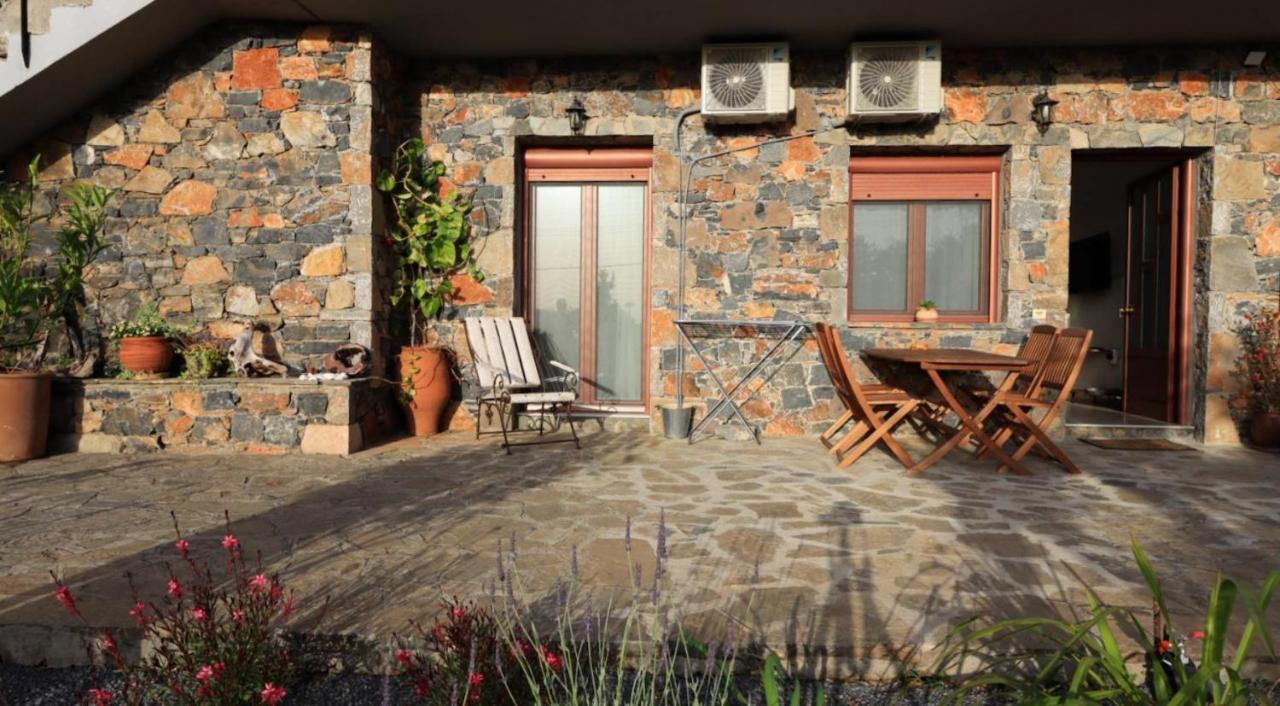 Comfortable Apartment With Garden - Casa Con Vista Havania Екстериор снимка